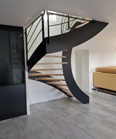 Escalier sur-mesure en métal 